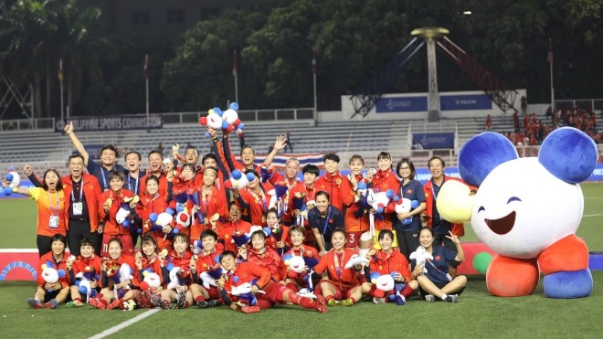 SEA Games 30: Le Premier ministre félicite l’équipe féminine de football  - ảnh 1