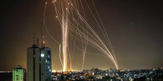 Bande de Gaza: Pluie mortelle de roquettes sur Tel-Aviv - ảnh 1