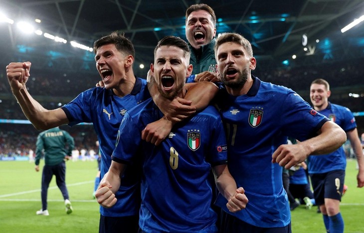 Euro 2021 : l’Italie bat l’Espagne aux tirs au but et se qualifie pour la finale - ảnh 1