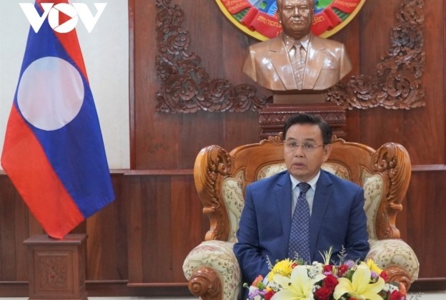 Saysomphone Phomvihane entame sa visite officielle au Vietnam - ảnh 1