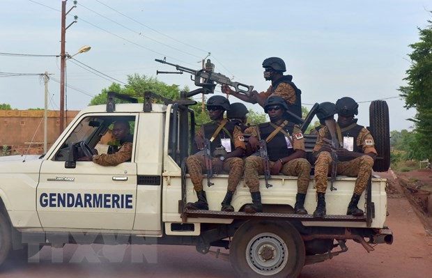 Burkina Faso: Près de 60 djihadistes tués lors d'une opération des armées burkinabè et française - ảnh 1