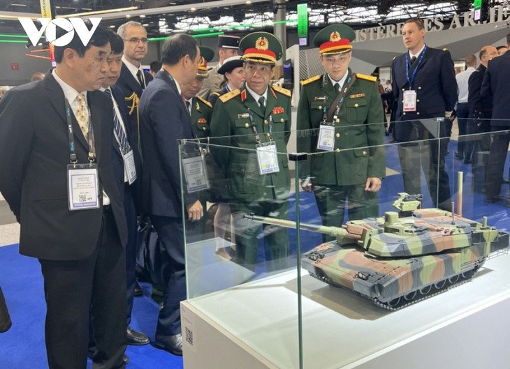 Le Vietnam au Salon Eurosatory - ảnh 1