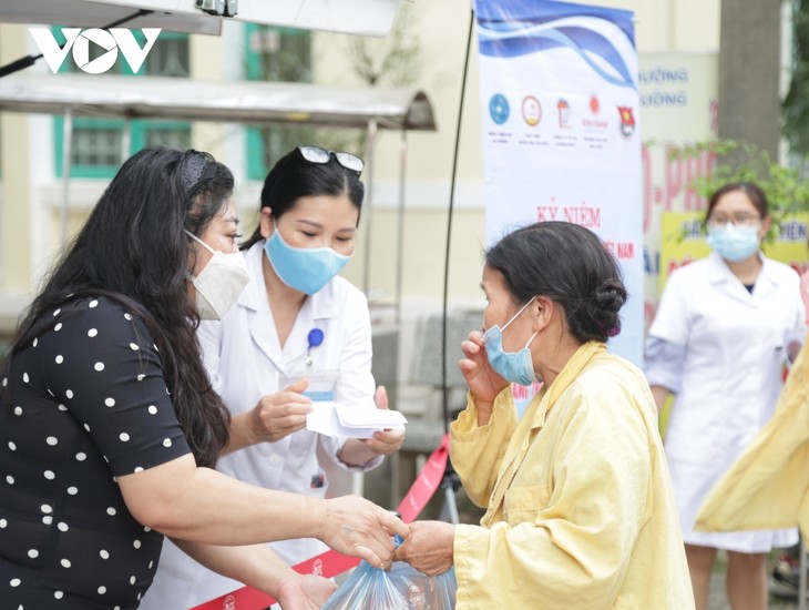 Giải cứu cam sành, phát miễn phí cho bệnh nhân tại Hà Nội - ảnh 10