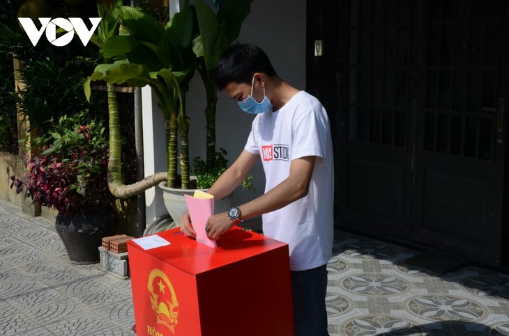 Đà Nẵng diễn tập các tình huống bỏ phiếu bầu cử khi có dịch Covid-19 - ảnh 7