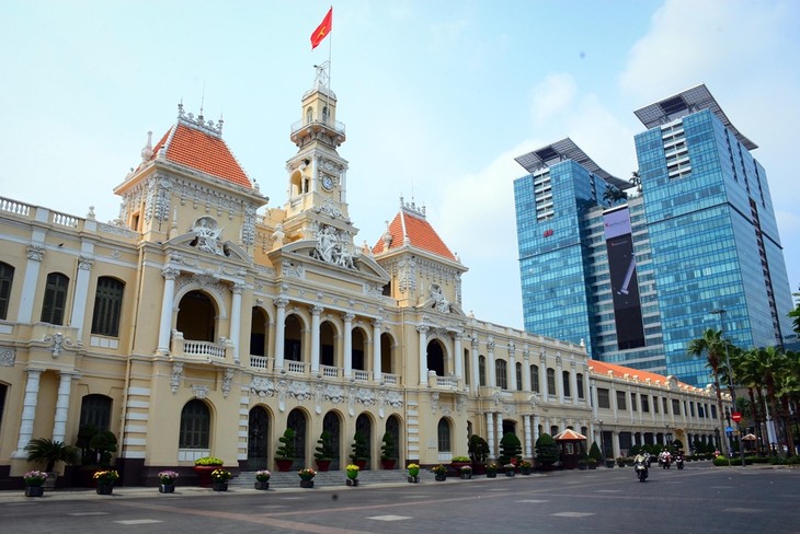 Kết hợp kiến trúc cổ điển, hiện đại trong sự phát triển Thành phố Hồ Chí Minh - ảnh 3