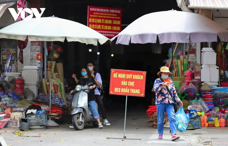 Người dân Quảng Ninh trở lại nhịp sống bình thường mới - ảnh 2