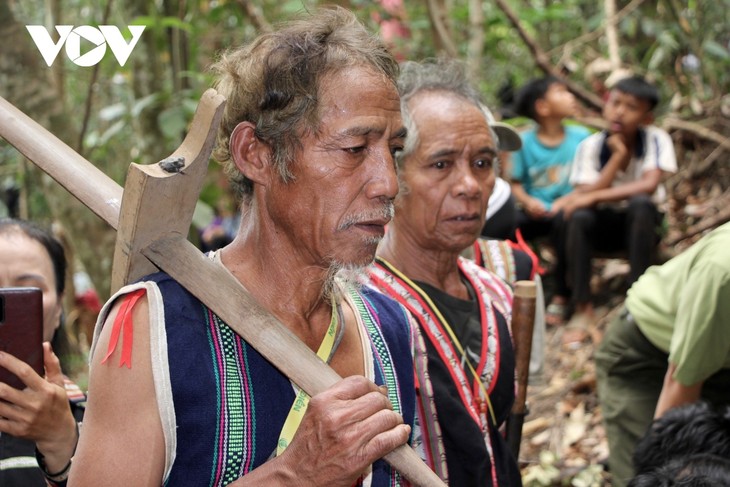 Lời hứa bảo vệ rừng trong nghi lễ truyền thống của người Jrai - ảnh 7