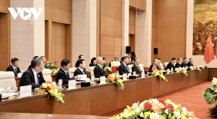 Chủ tịch Quốc hội Vương Đình Huệ hội kiến Tổng Bí thư, Chủ tịch nước Trung Quốc Tập Cận Bình - ảnh 6