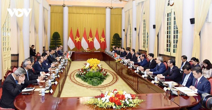 Toàn cảnh lễ đón Tổng thống Indonesia thăm cấp Nhà nước tới Việt Nam - ảnh 6