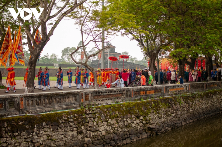 Lễ rước “Dâng tiến Hương Xuân” vào Thế Miếu tại Thừa Thiên Huế - ảnh 1