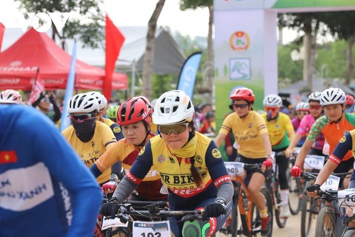 Ấn tượng Giải đua xe đạp địa hình Việt Nam tại Vân Hồ, Sơn La - ảnh 2