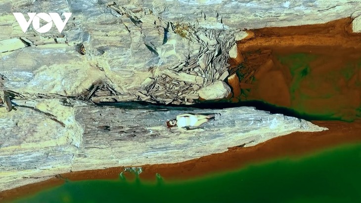 Say tình đá nước ở lõi công viên địa chất toàn cầu Đắk Nông - ảnh 4