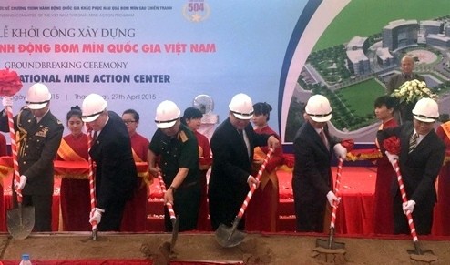 地雷・不発弾に関するベトナム国立行動センター本部の建設起工 - ảnh 1