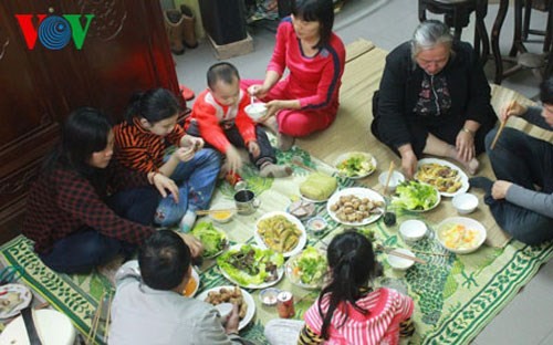 「ベトナム家庭の日」記念活動が盛んに - ảnh 1