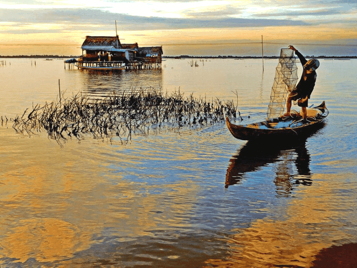 カマウ省の魅力的な目的地ティトゥン湖 - ảnh 2