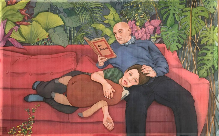 画家タイン・リューさんによる「本を読む人々」絹絵 - ảnh 16