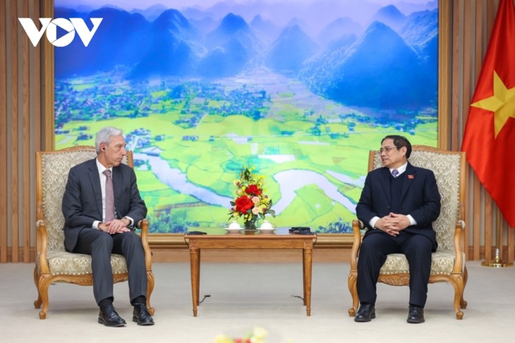 チン首相、ポルトガル外務大臣と会見 - ảnh 1