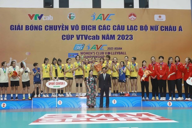 ベトナムバレーボール女子代表 アジア選手権で初優勝 - ảnh 1
