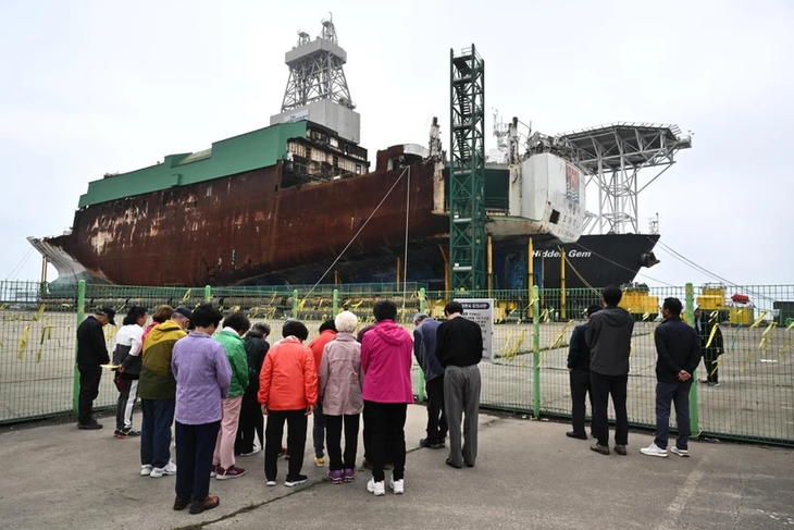 韓国旅客船沈没事故から10年 遺族ら政府に原因の究明求める - ảnh 1