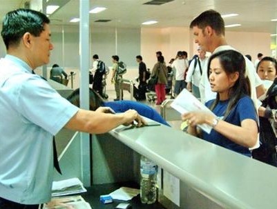 Merevisi beberapa pasal tentang Status bebas visa untuk perantau Vietnam - ảnh 1