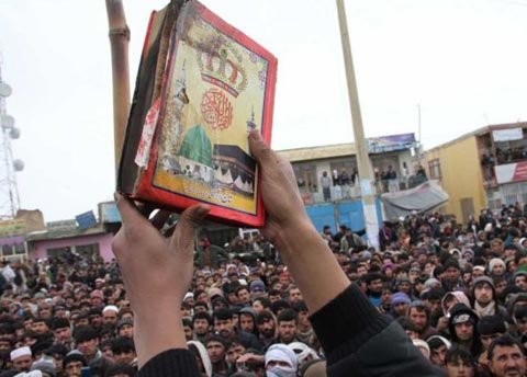 Presiden Amerika Serikat kirim suat minta maaf atas pembakaraan buku Al Qur'an  di Afghanistan - ảnh 1