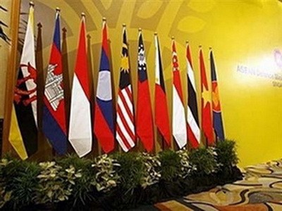 Para Menlu ASEAN menyiapkan KTT - ảnh 1
