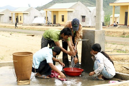  Air bersih dan target pembangunan pedesaan baru. - ảnh 2