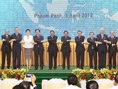 20th ASEAN Summit: Strong commitment for peace, security and development - ảnh 1