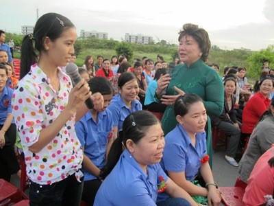 越南祖国阵线中央委员会主席黄担致信祝贺3.8国际妇女节 - ảnh 1