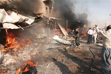 伊拉克连续发生爆炸事件，造成200多人伤亡 - ảnh 1