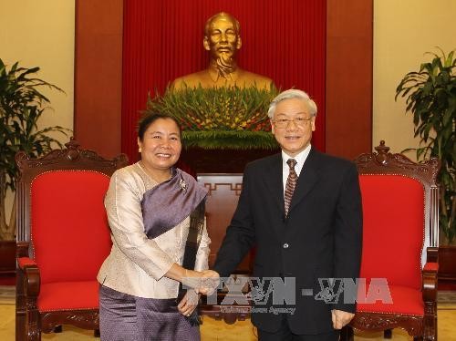 阮富仲会见老挝妇联主席西赛·勒德门松 - ảnh 1