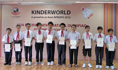 越南10名优秀学生将参加亚太区数学奥林匹克竞赛 - ảnh 1
