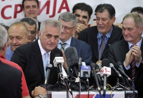 塞尔维亚新总统承诺维护领土主权与完整 - ảnh 1