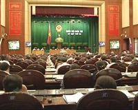 越南国会讨论2011年和2012年头几个月社会经济发展计划及财政预算执行情况 - ảnh 1