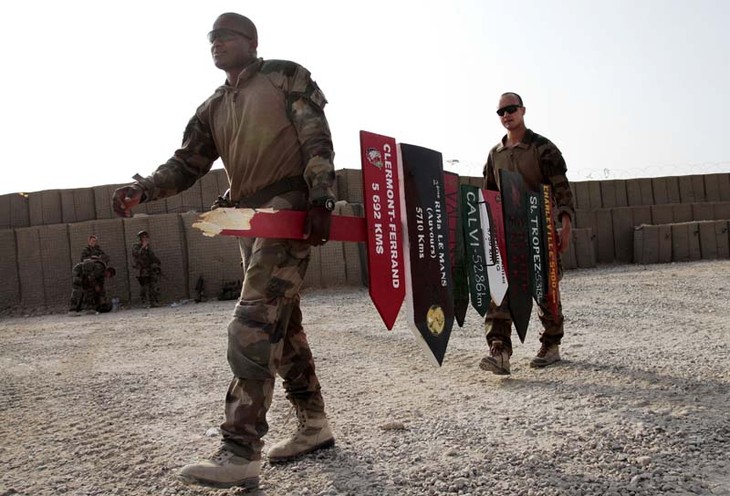北约关闭驻阿富汗的多个军事设施 - ảnh 1