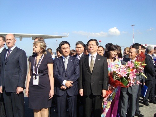 越南外长范平明谈张晋创主席访问哈萨克斯坦成果 - ảnh 1