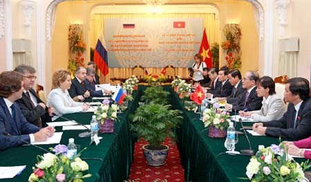 俄罗斯联邦委员会主席马特维延科结束对越南的正式友好访问 - ảnh 1