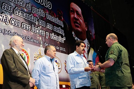 委内瑞拉军队宣布忠于查韦斯总统 - ảnh 1