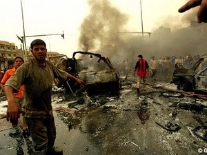 伊拉克连环爆炸致上百人伤亡 - ảnh 1