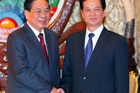 越南政府总理阮晋勇出席在老挝召开的一系列峰会 - ảnh 1