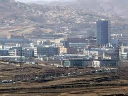 朝鲜威胁撤走全部工人并关闭开城工业园区 - ảnh 1
