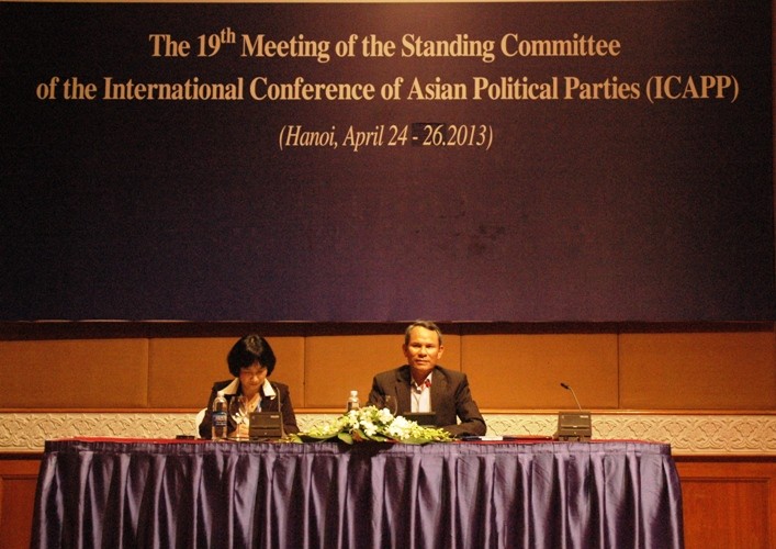 亚洲政党国际会议常委会第19次会议在河内开幕，阮富仲会见与会代表团团长 - ảnh 1
