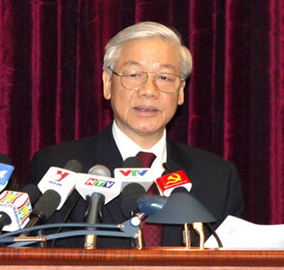 越南共产党第十一届中央委员会第七次全体会议讨论多项重要问题 - ảnh 2