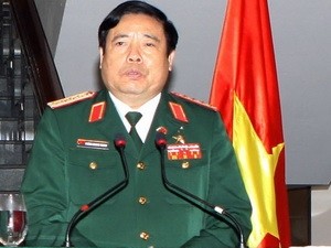 越南国防部长冯光青在第七届东盟防长会议上发表重要讲话 - ảnh 1