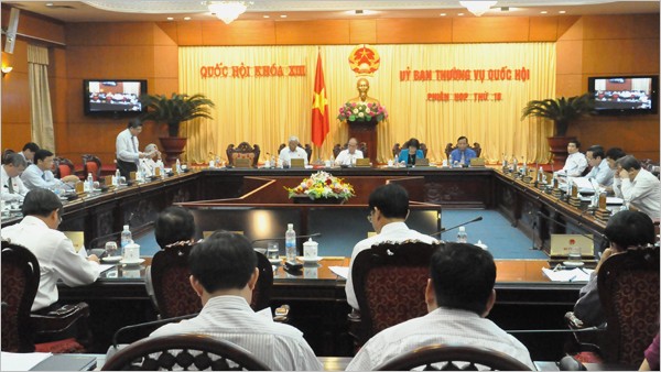 越南第13届国会常委会第18次会议闭幕 - ảnh 1