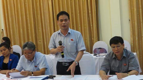 越南十三届国会五次会议讨论《居住法》修正草案 - ảnh 1
