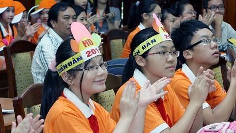 越南儿童向《儿童保护、照顾和教育法》提供意见 - ảnh 1