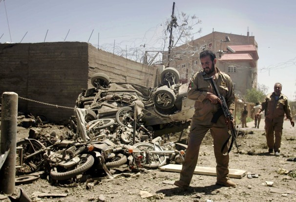 阿富汗：北约空袭造成多人伤亡 - ảnh 1