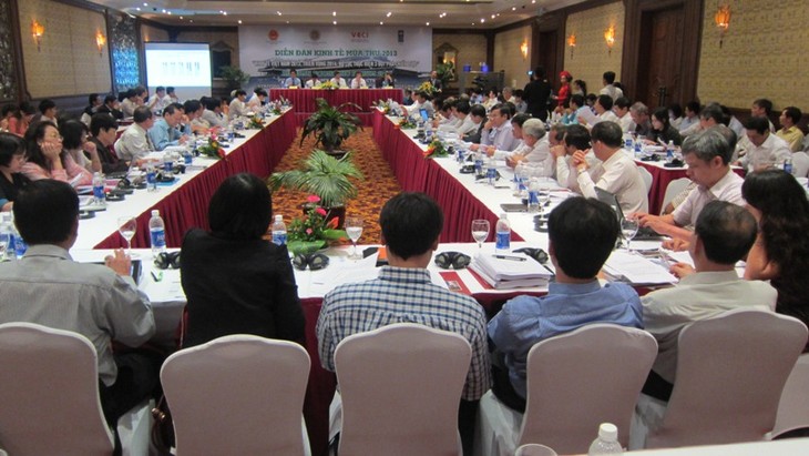 2014年越南经济发展侧重于三大重点 - ảnh 1