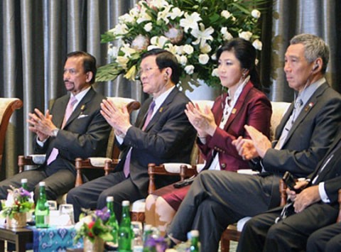  越南为APEC第21次峰会成功举行做出积极贡献 - ảnh 1